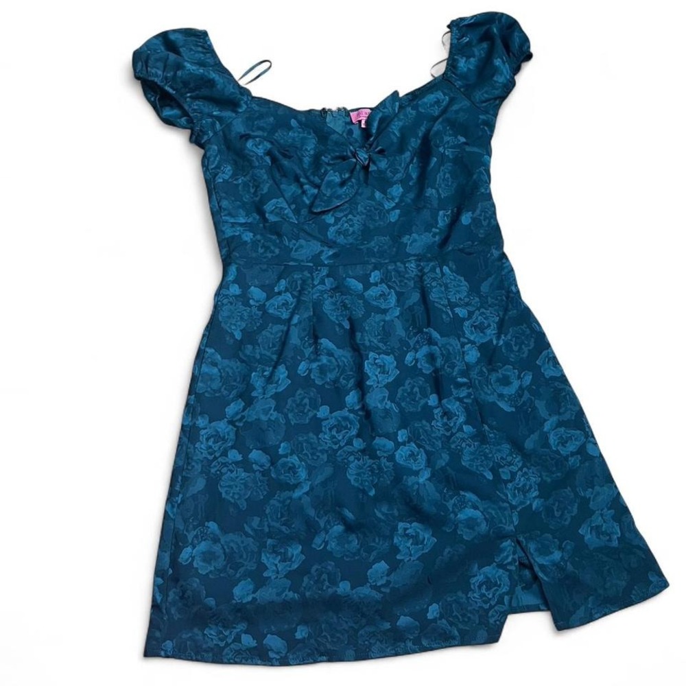 FRANCESCA'S MIAMI BLUE SATIN FLORAL PRINT DRESS